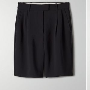 Aritzia Wilfred Limerick shorts